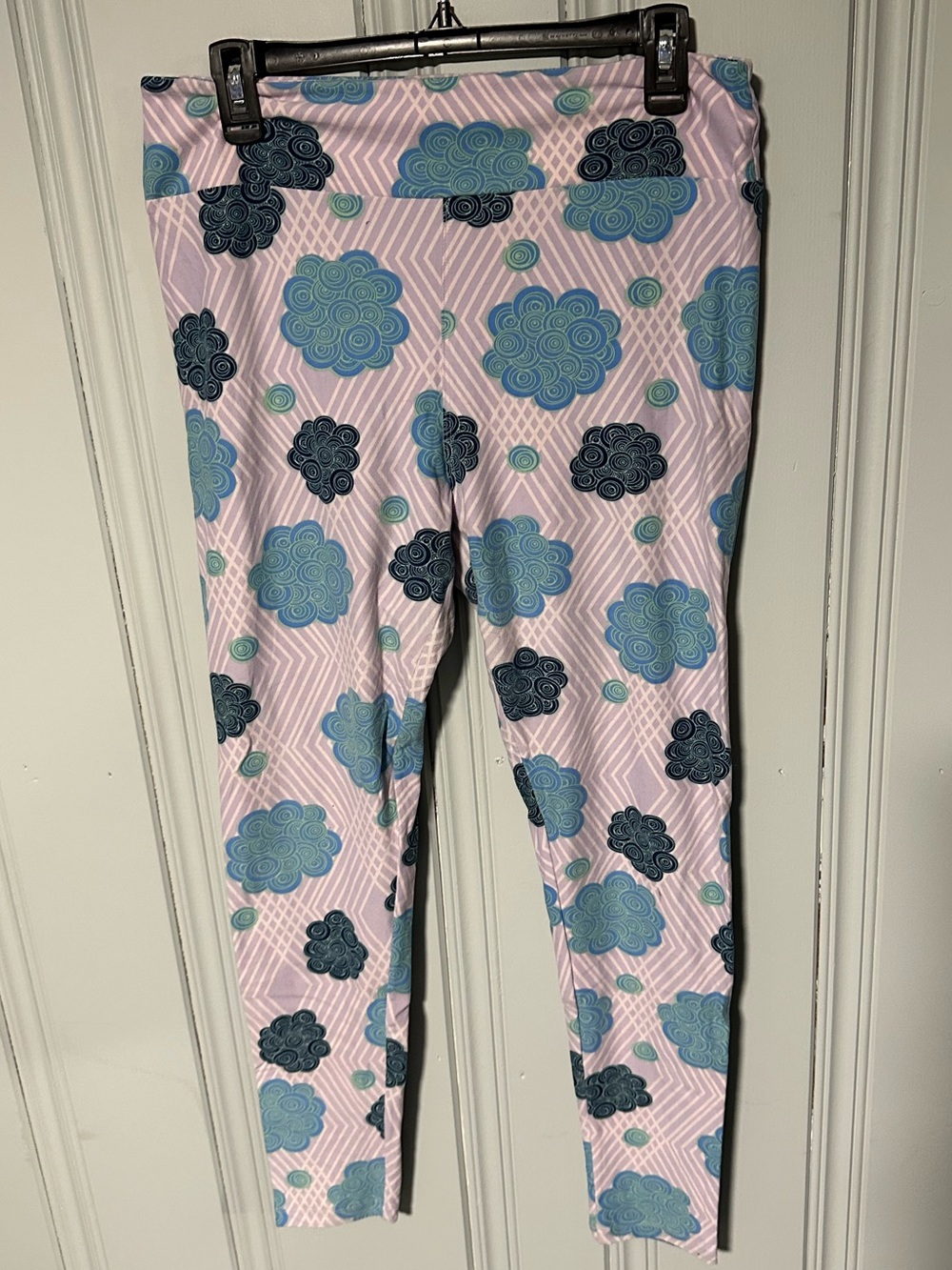 Rare Vintage LulaRoe Leggings with Blue Stylized Cloud Pattern sz T/C